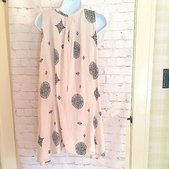 NWOT  Free People Beige Geo Printed Sleeveless Tunic,Top,Mini Dress XS Ret. $118 - Picture 4 of 7